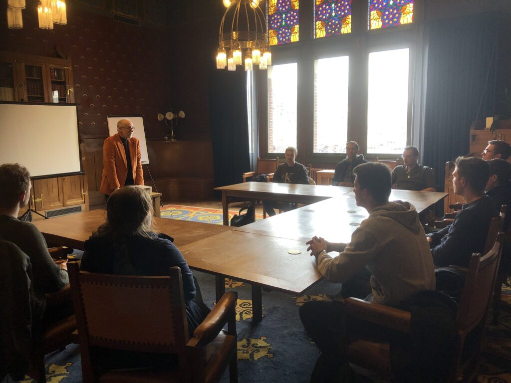 Studenten met Jack Zuidema in Berlage